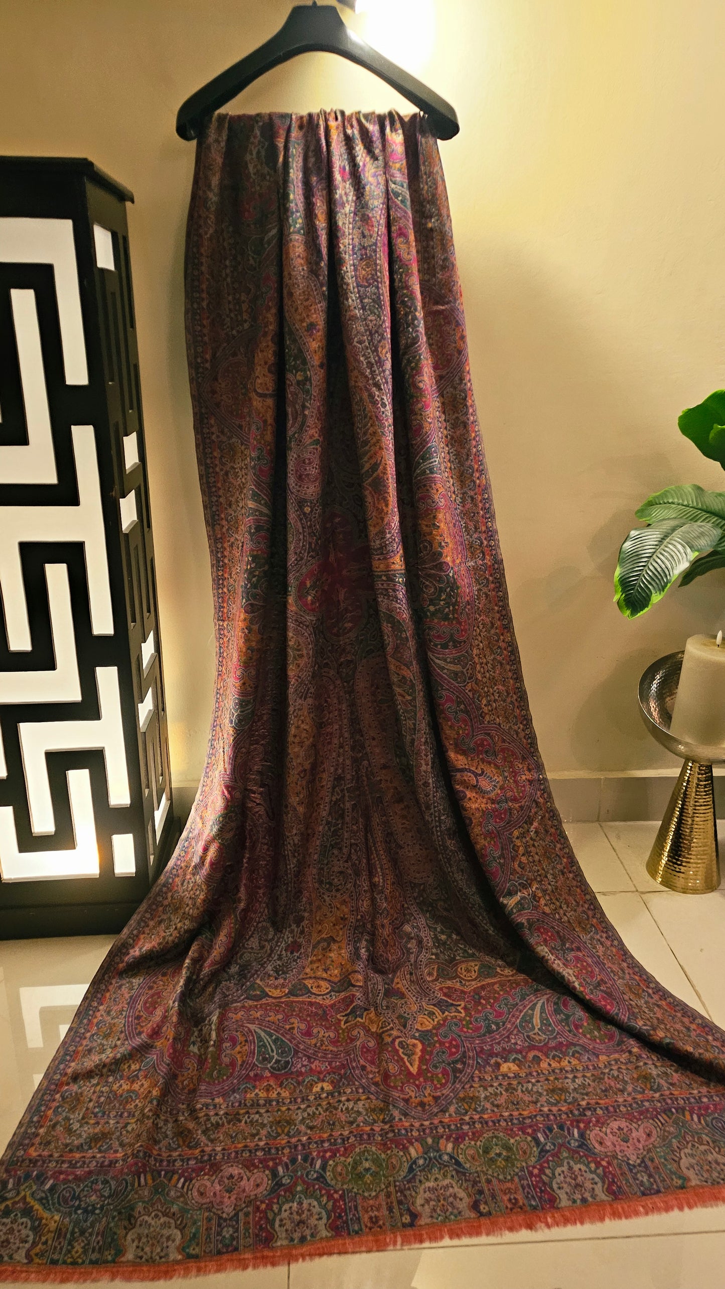 Reversible Persian kaani: Pashmina