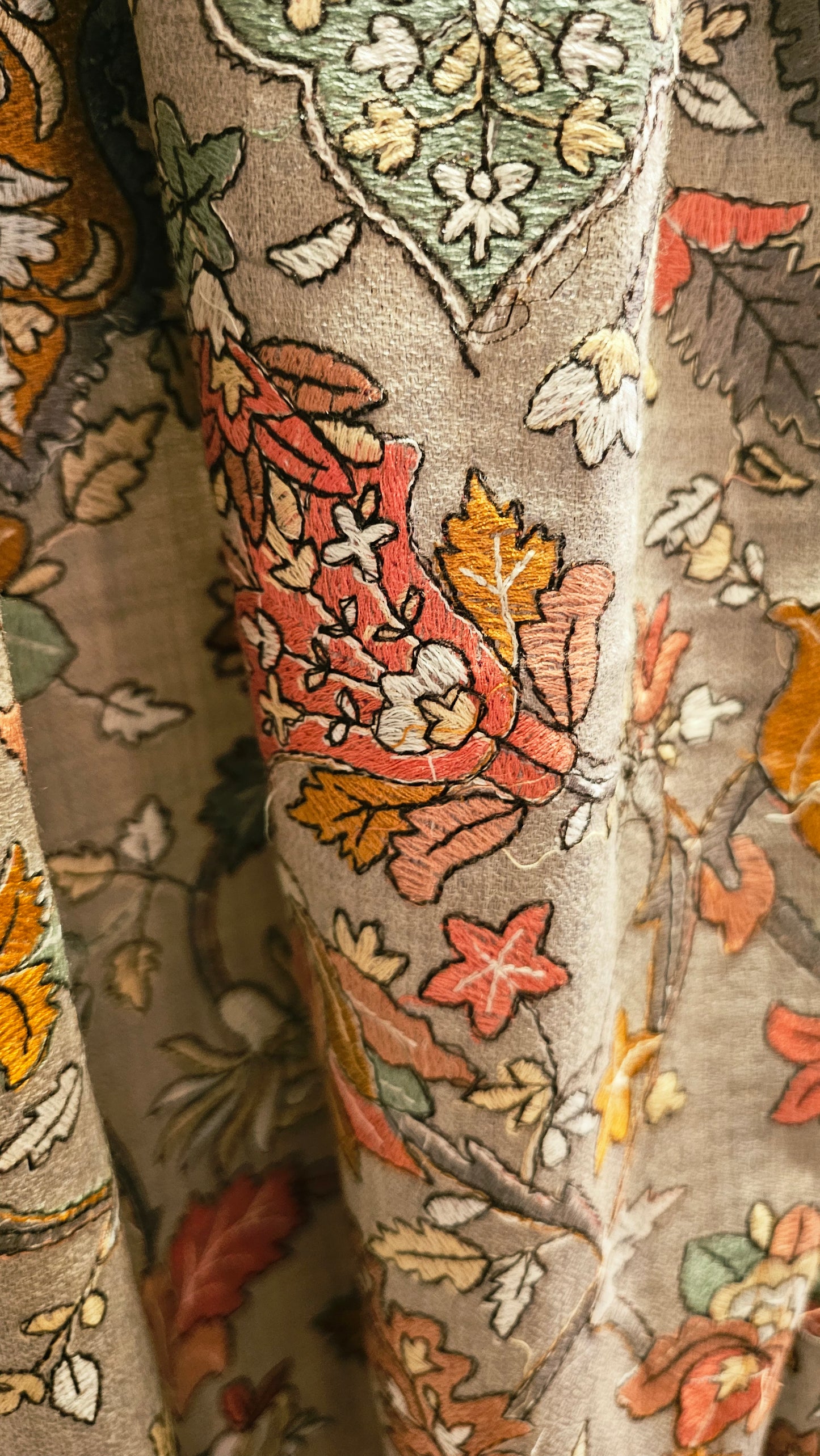 Papermachi embroidered shawl: toosh