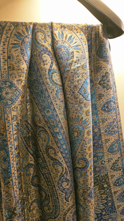 Moonlight reversible gandhara kaani: Pashmina