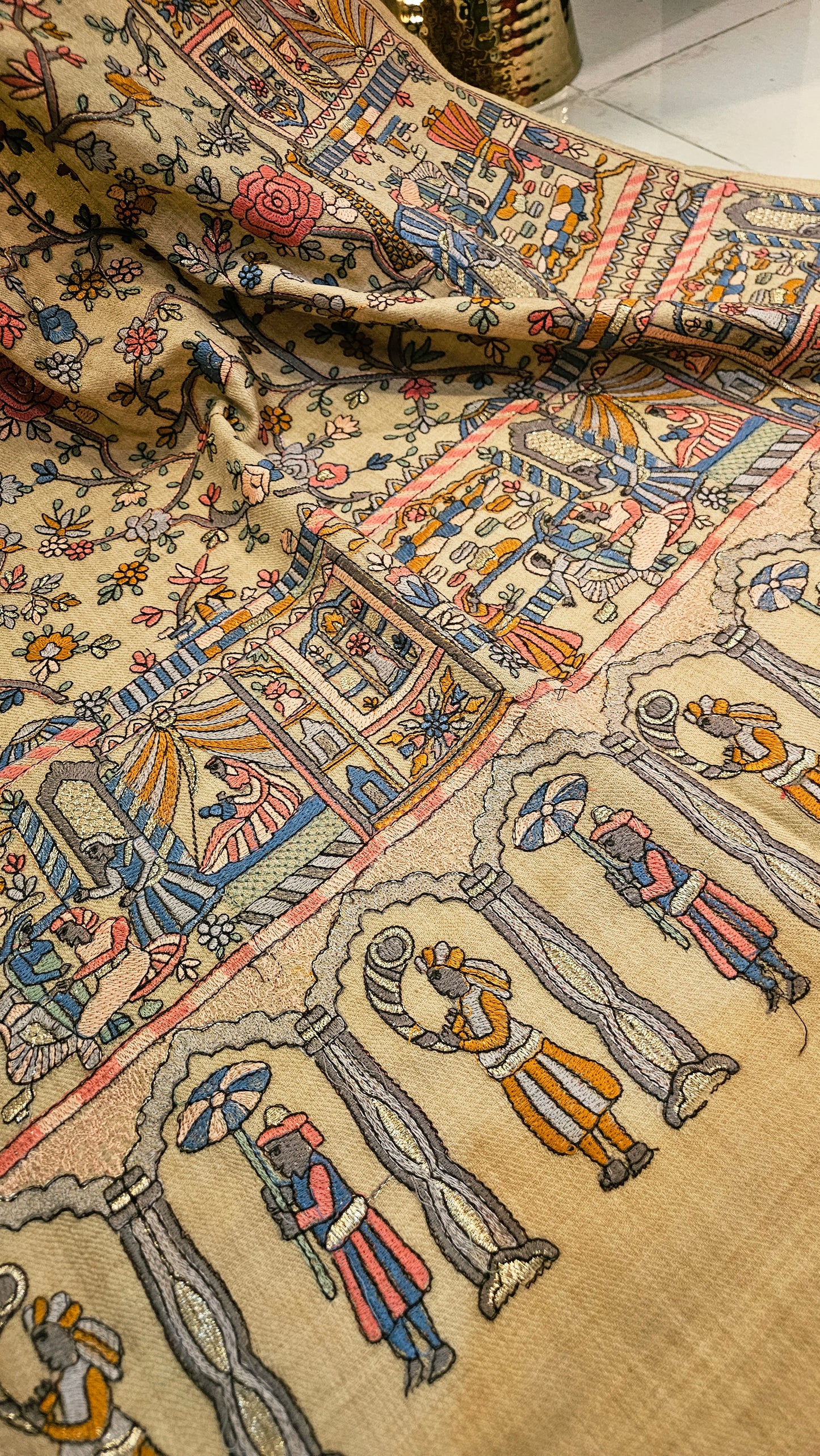 Papermachi embroidered: Toosh