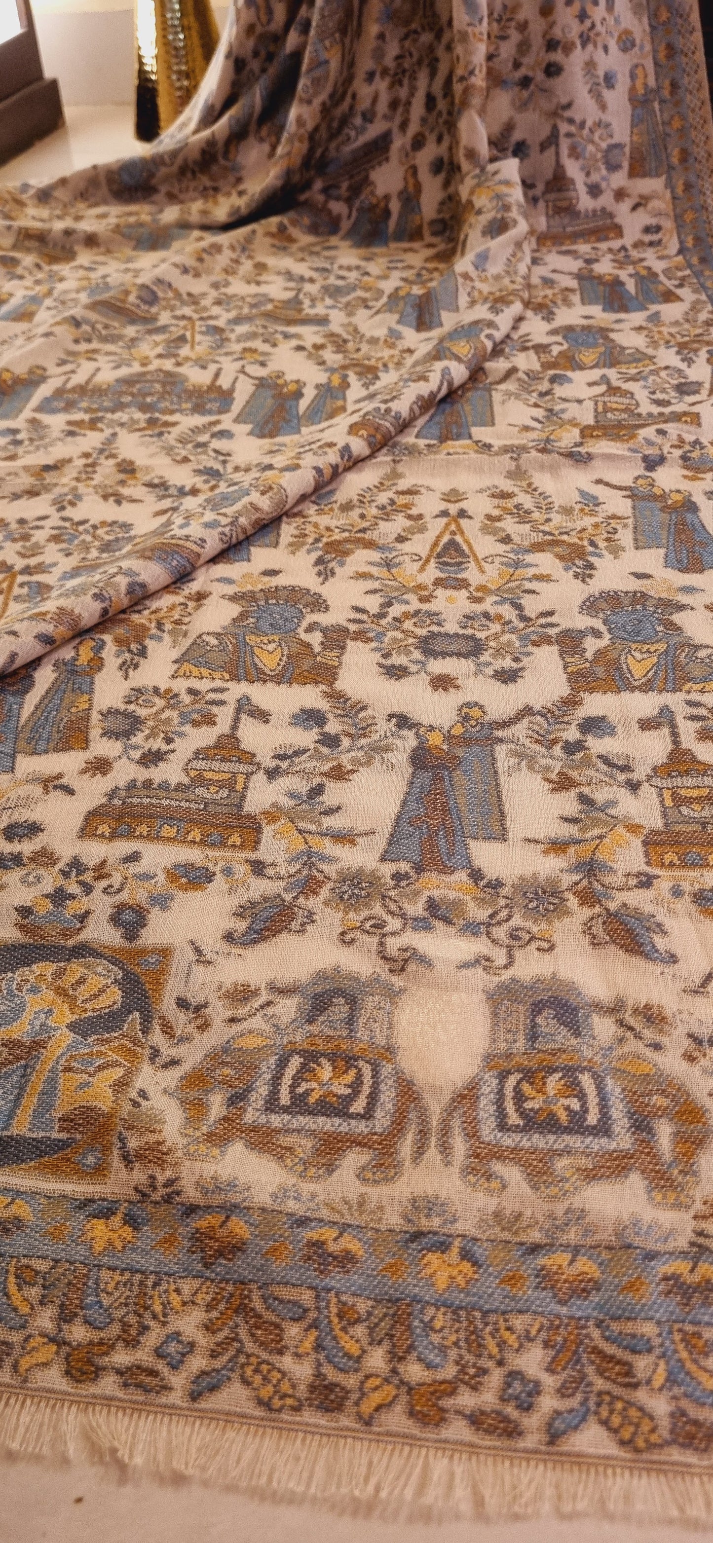 Kaani shawl: woollen pashmina
