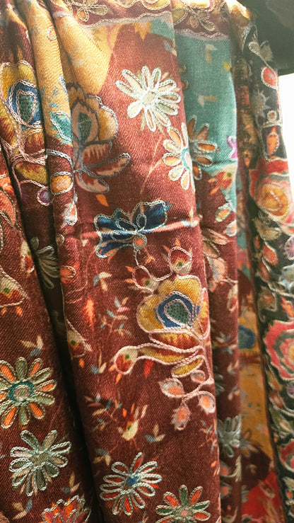 Reelkar embroidered: Pashmina