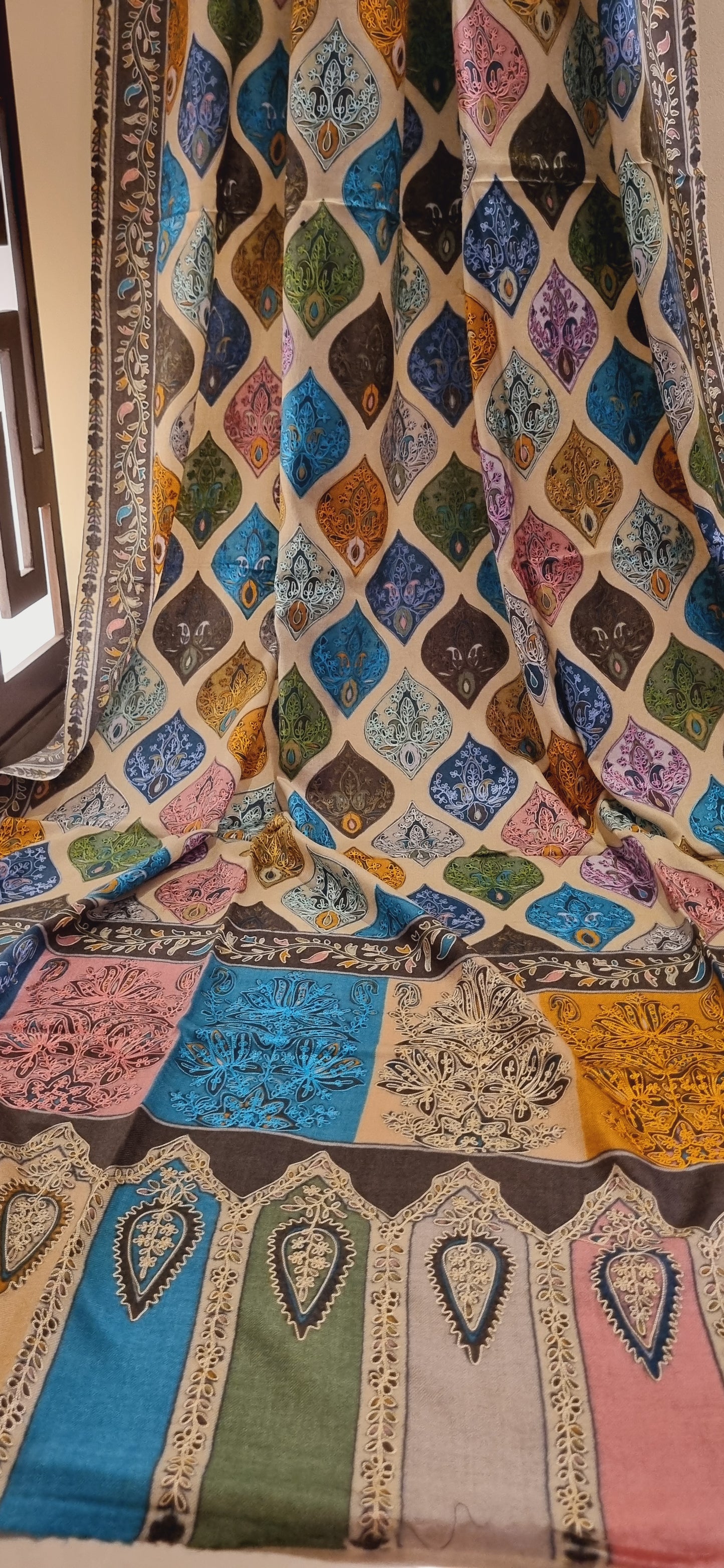 Reelkar embroidered pashmina