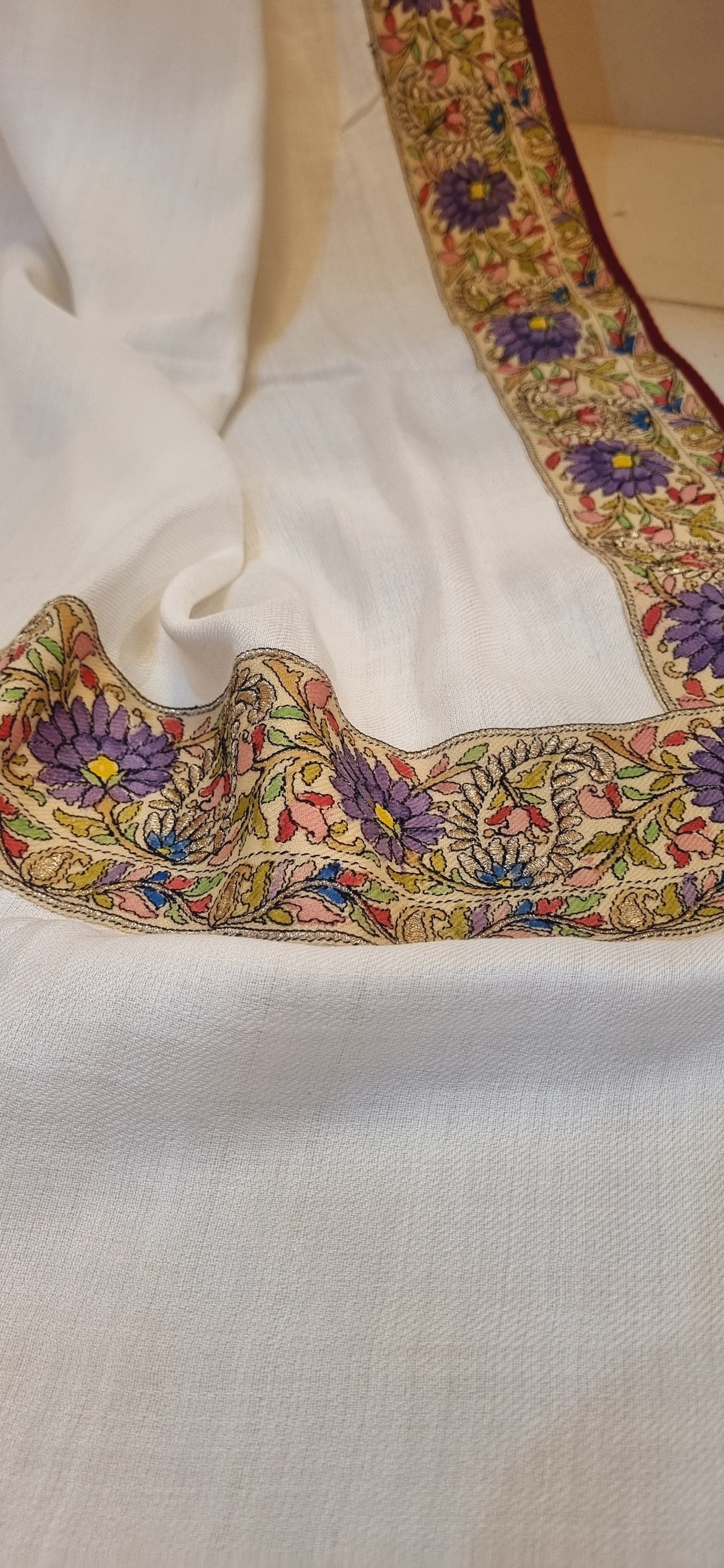 Pashmina shawl with kalamkar border