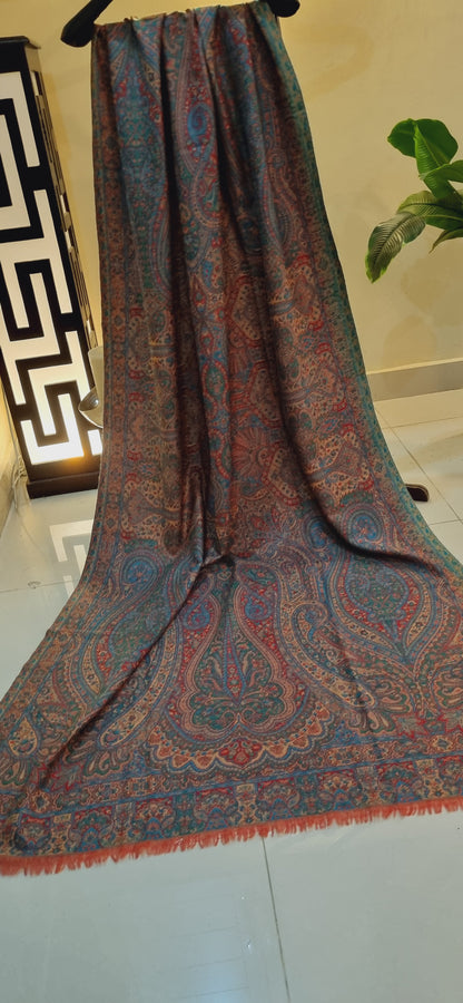 Reversible kaani pashmina shawl
