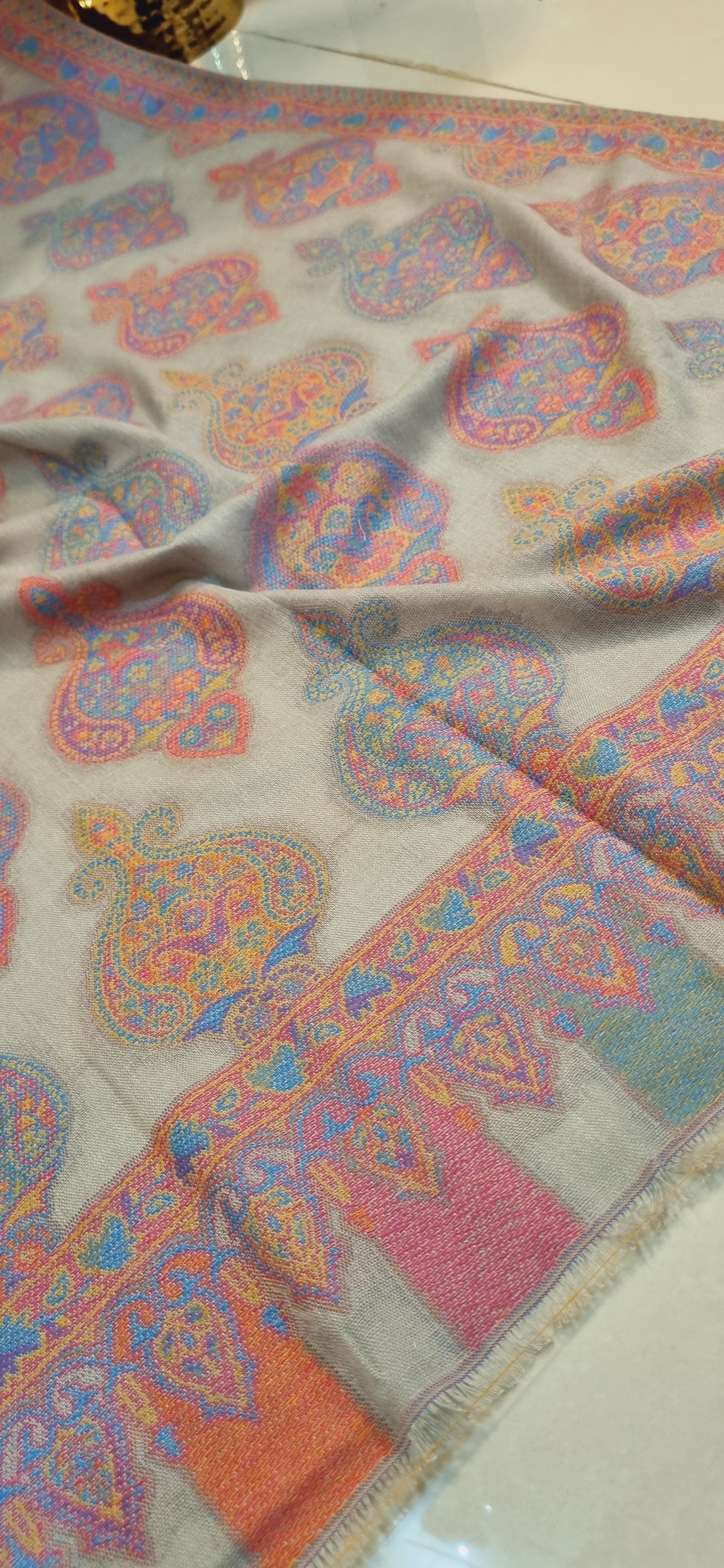 Woollen pashmina kaani shawls