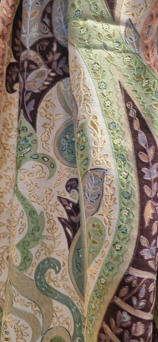 Reelkar embroidered pashmina shawl
