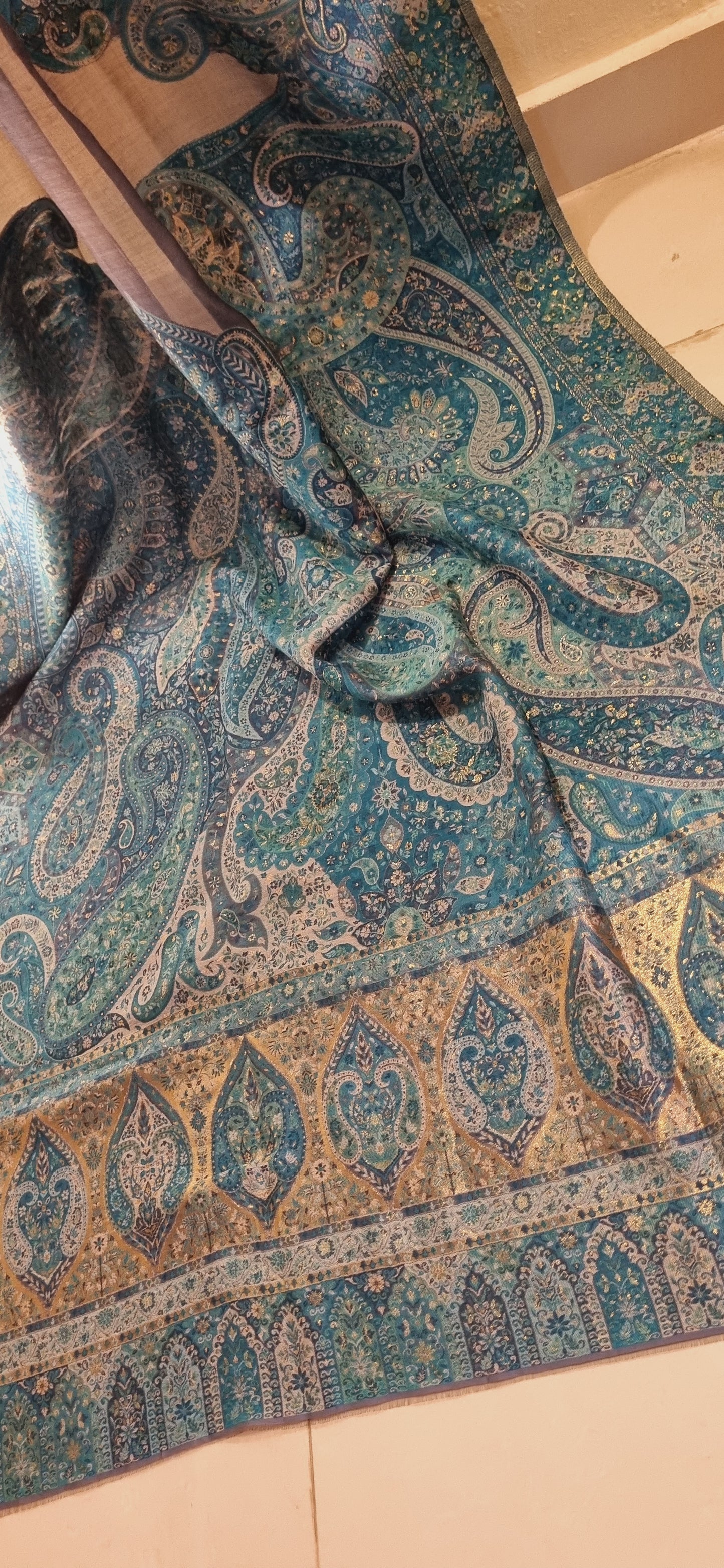 Silk kaani shawl