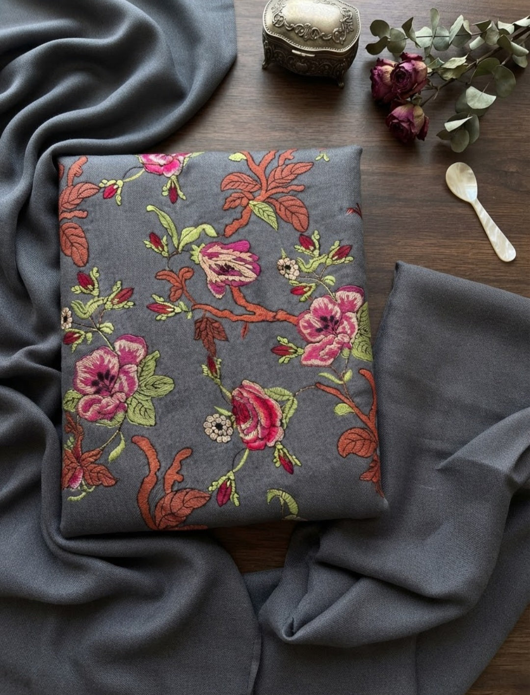 Embroidered 3 Piece: Pashmina