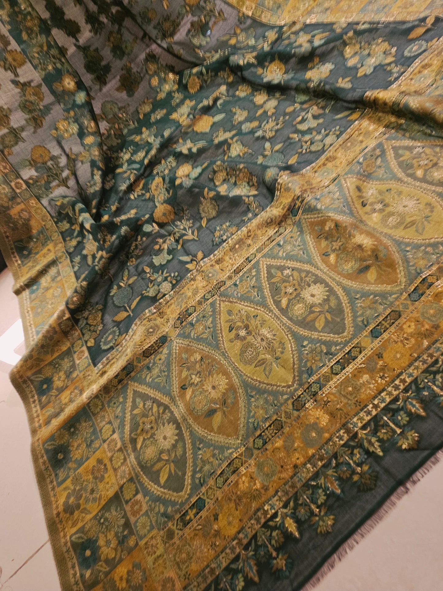 Silk kaani shawl