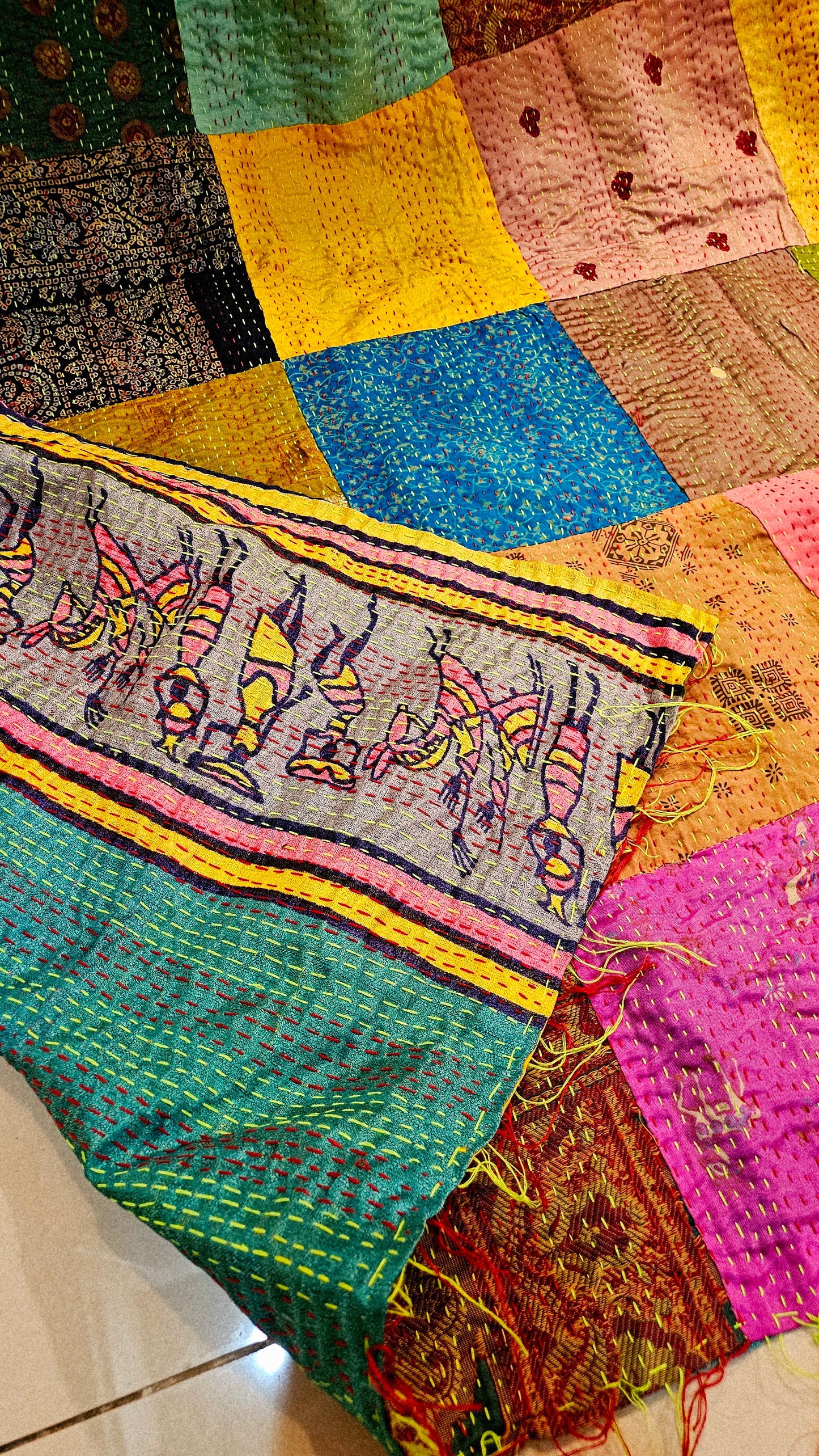 Rilli embroidered duapta