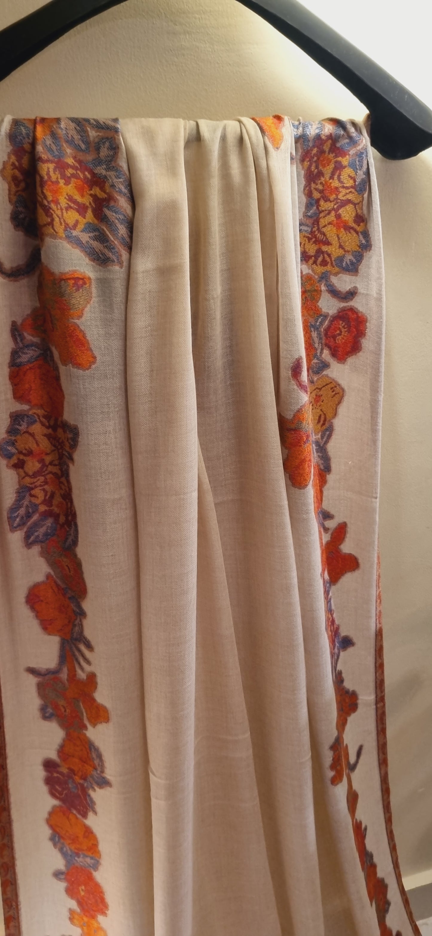Woolen pashmina kaani shawl
