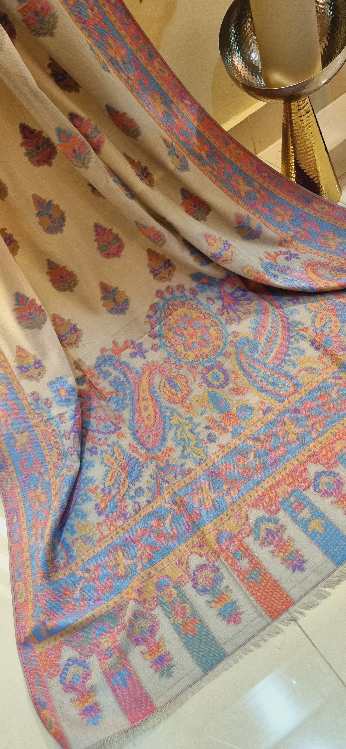 Woolen pashmina kaani shawl