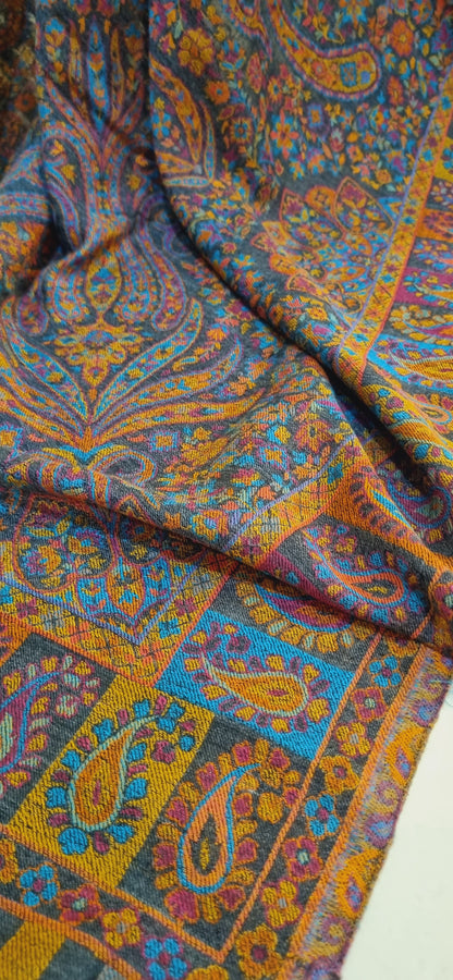 Toosh kaani shawl