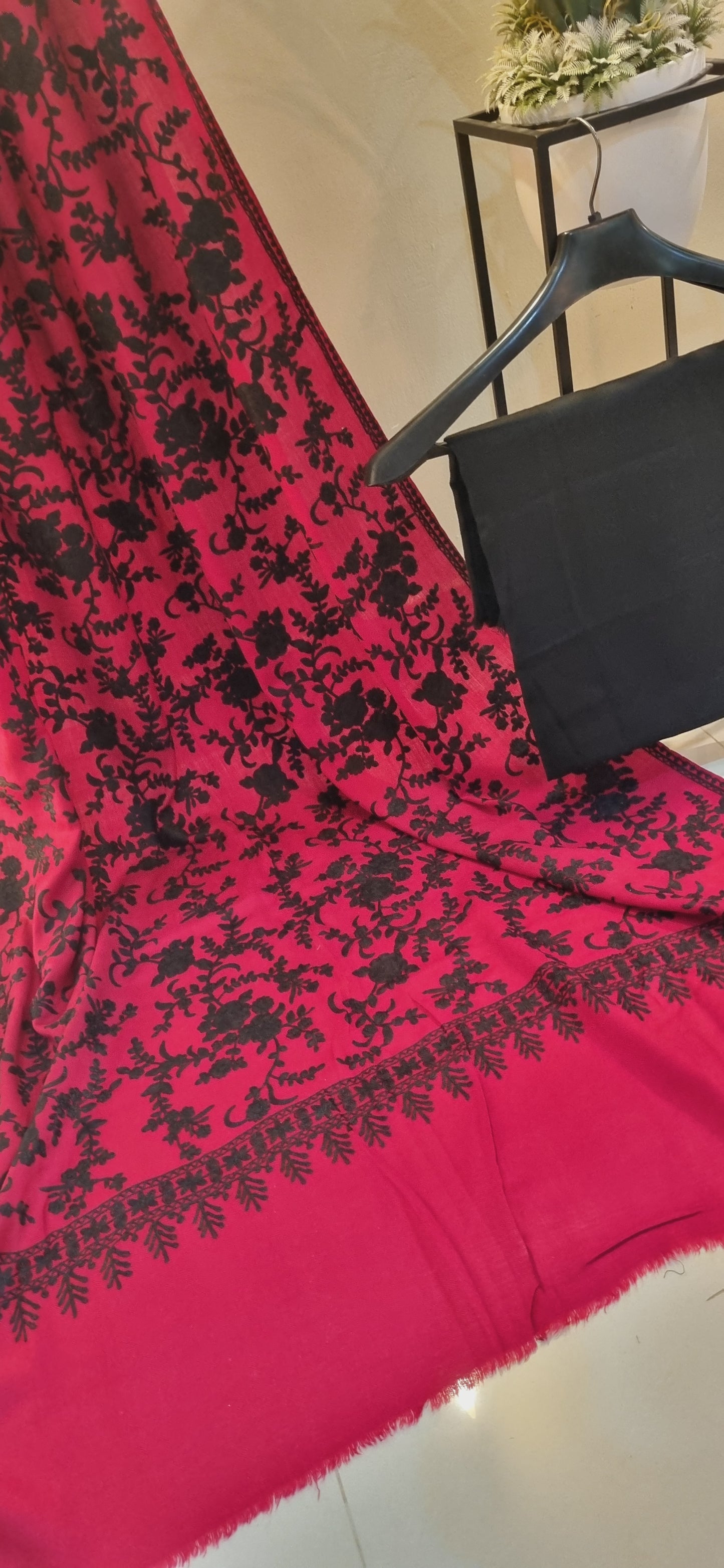 Pashmina embroidered