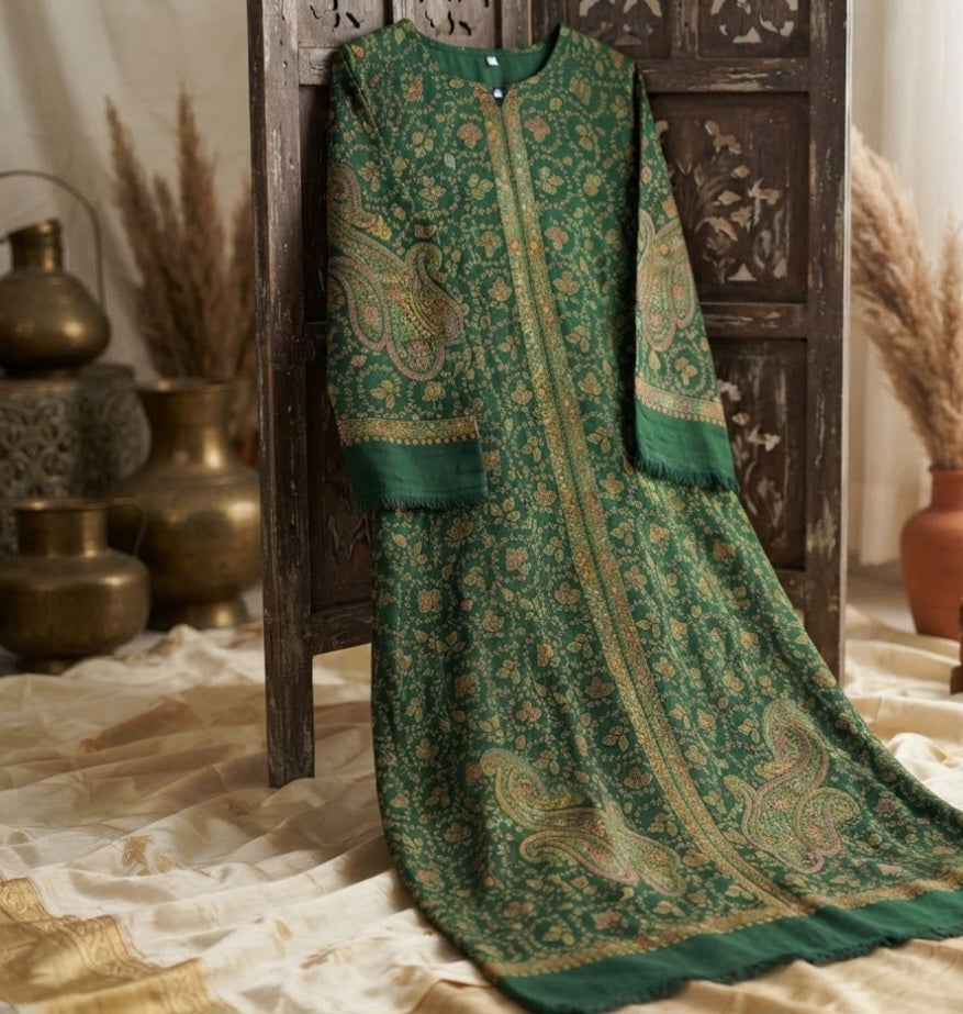 Hand embroidered kaftan: woollen pashmina