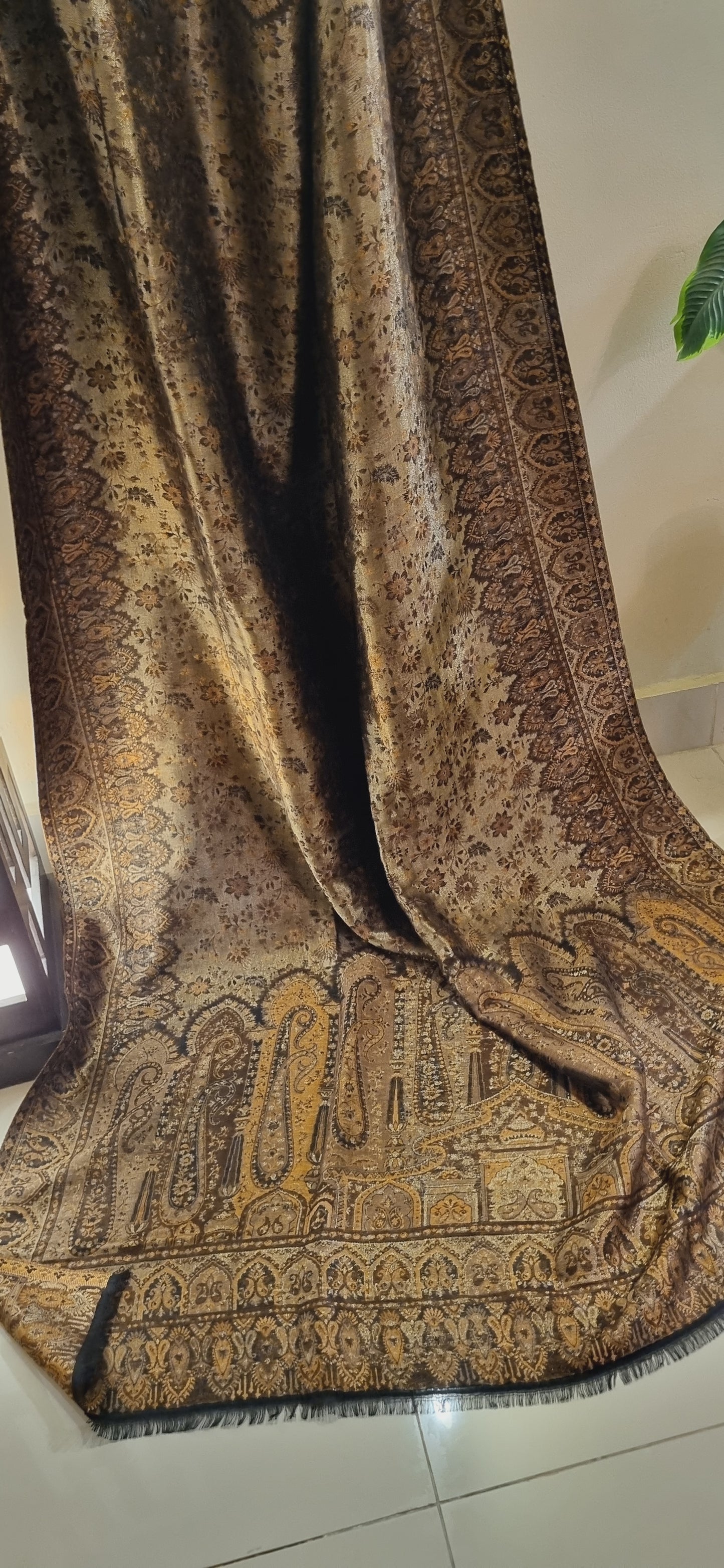Reversible gandhara kaani shawl