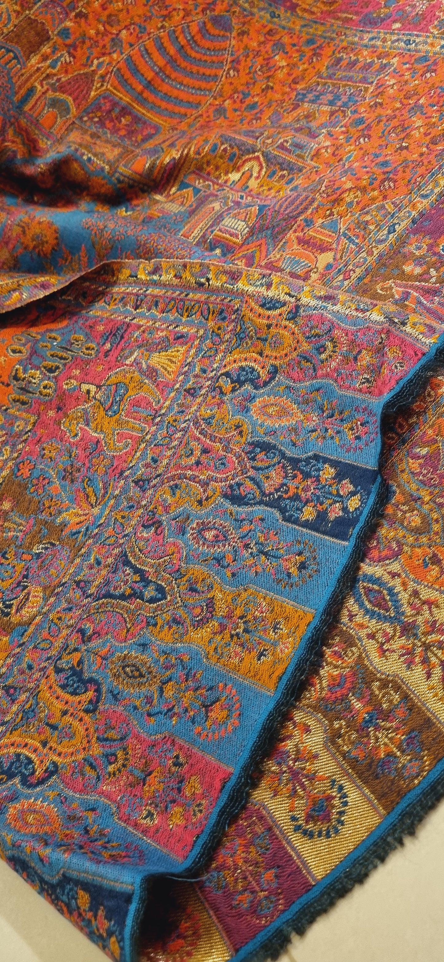 Darbari reversible kaani