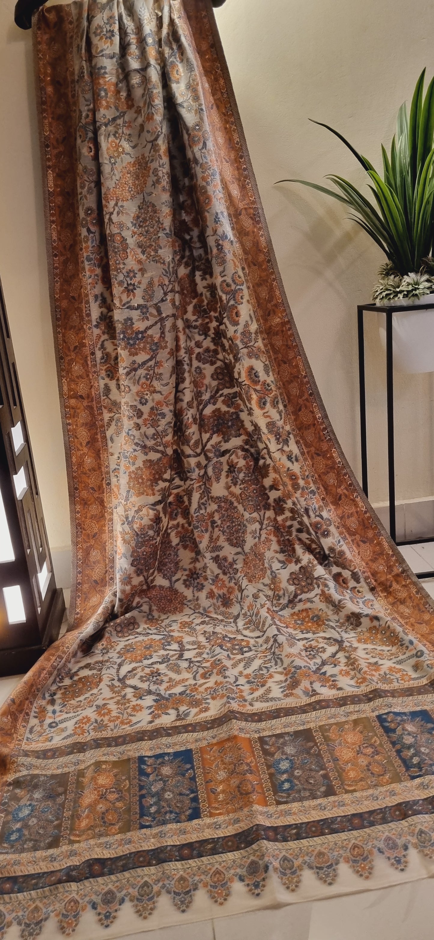 Silk kaani shawl