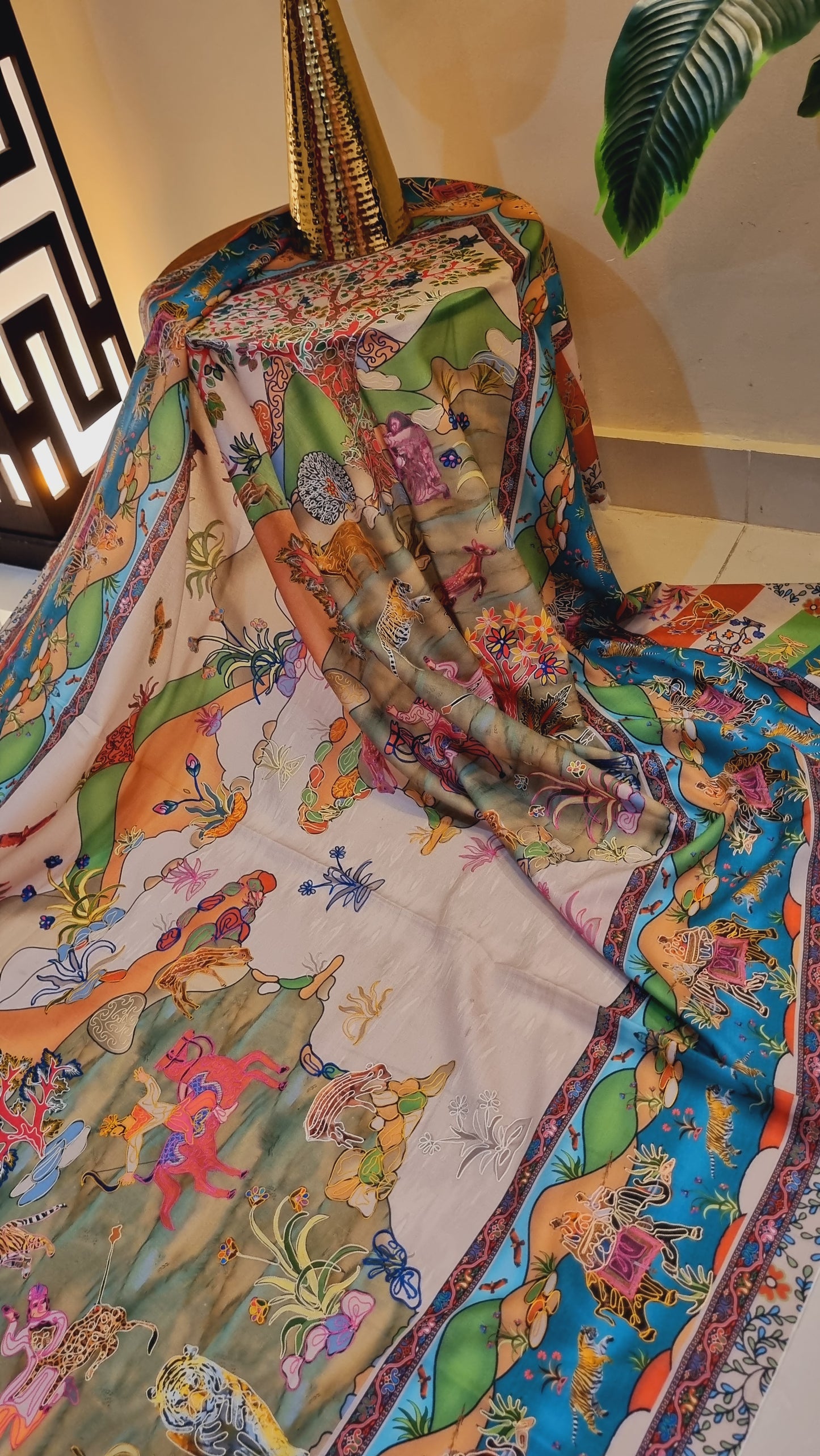 Shikargah reelkar shawl