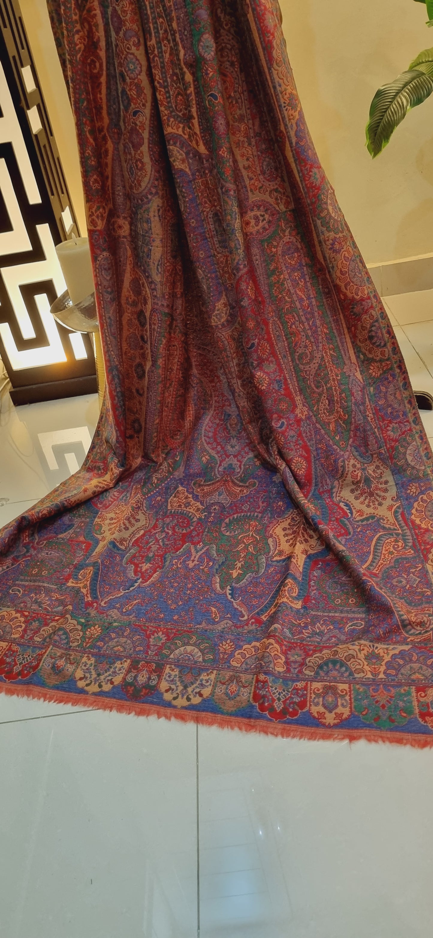 Reversible kaani shawl pashmina