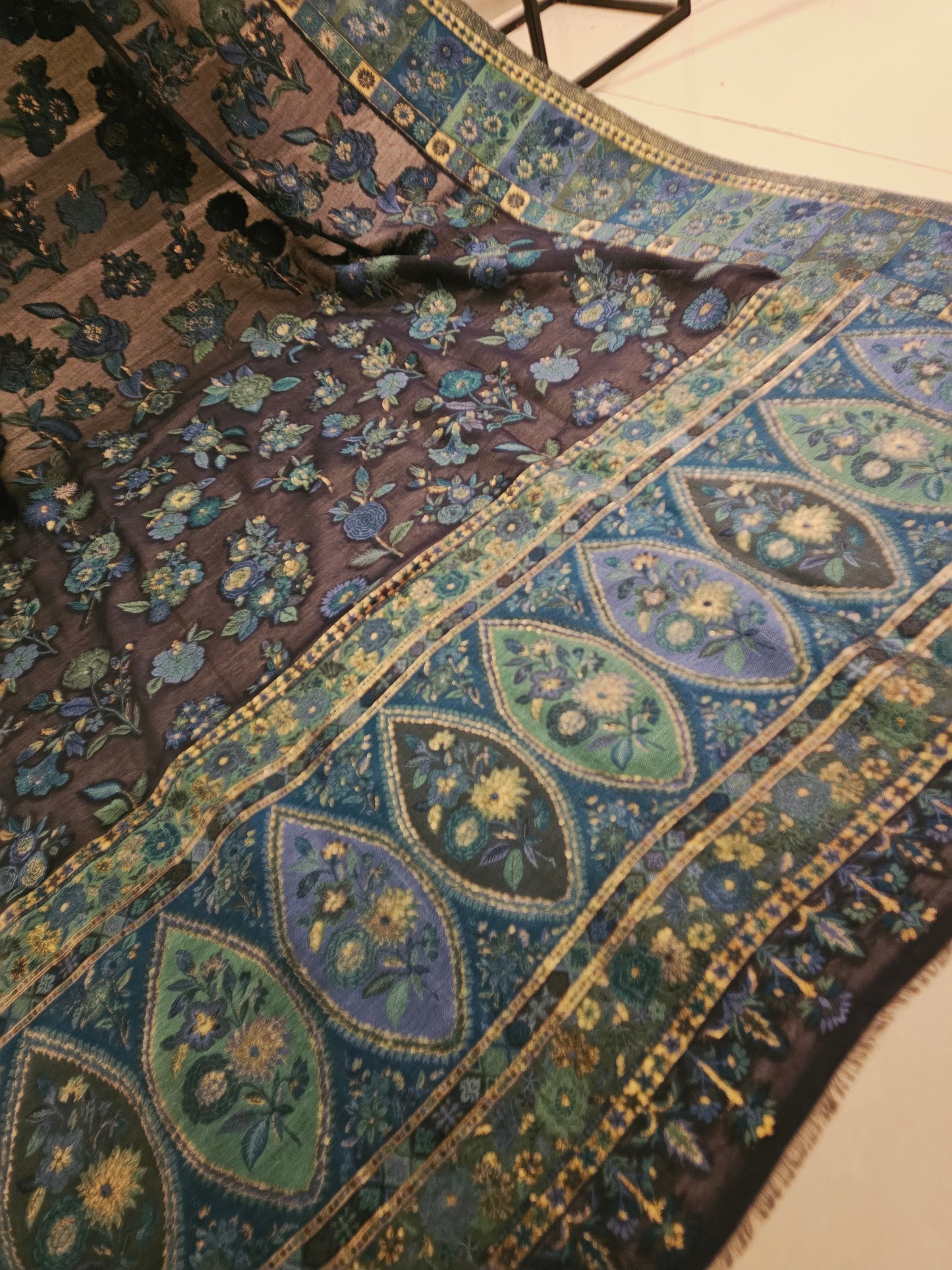 Silk kaani shawl