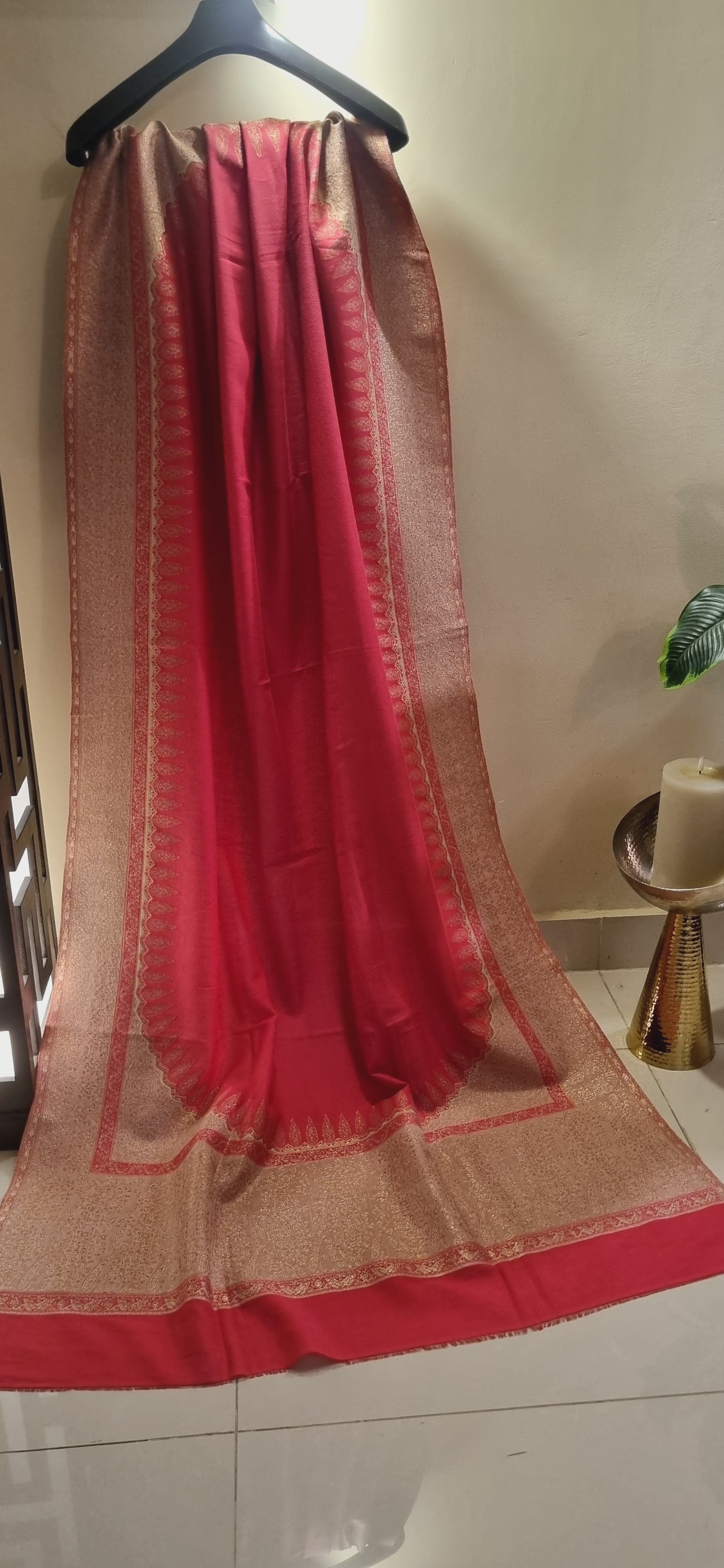 Pashmina with moonlight kaani border
