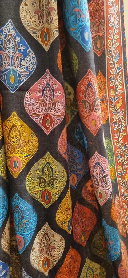 Reelkar embroidered pashmina