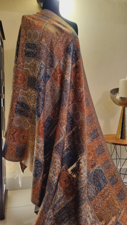 Silk kaani shawl
