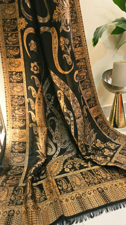 Moonlight reversible gandhara kaani: Pashmina