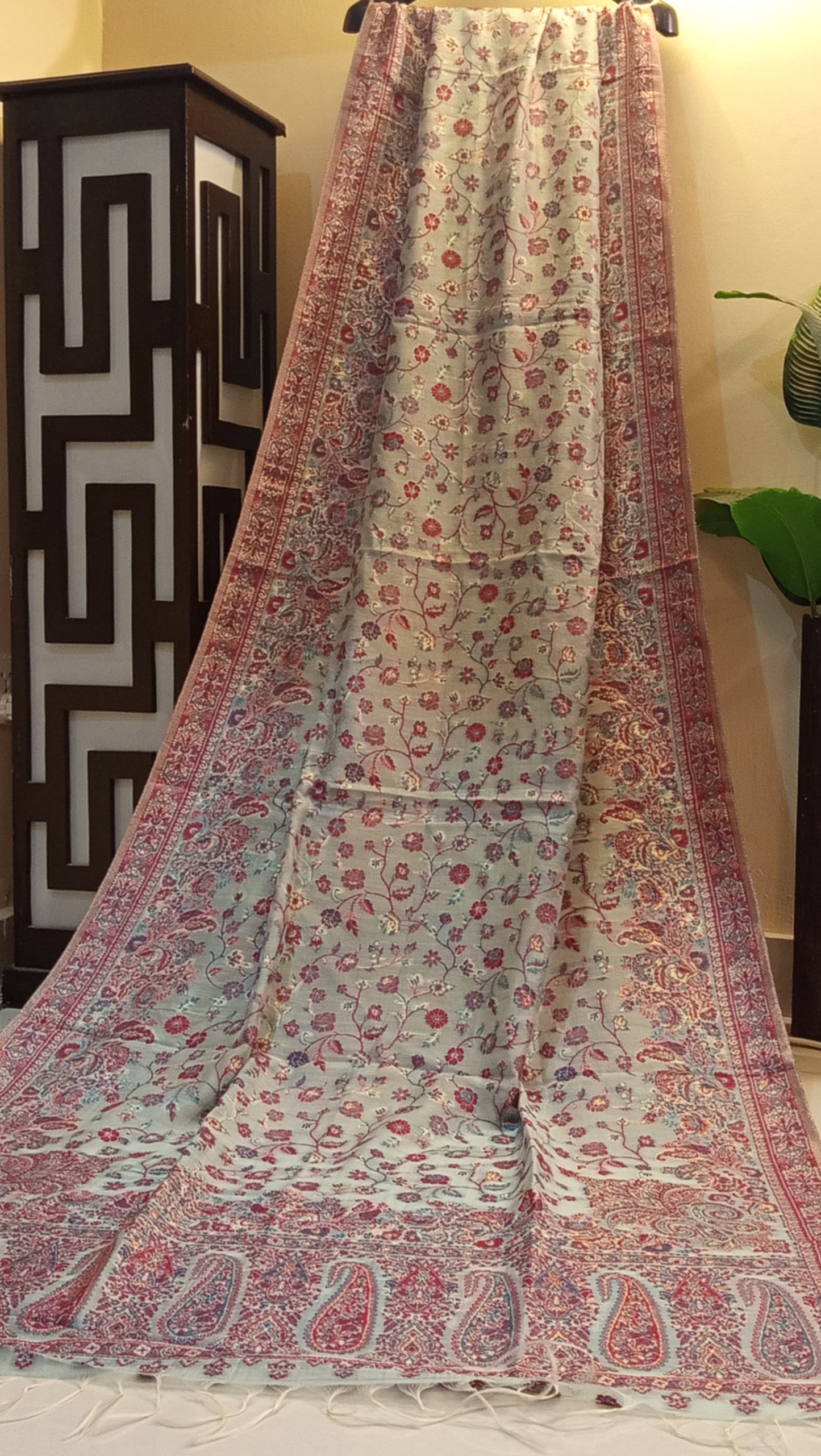 Kaani shawl: silk