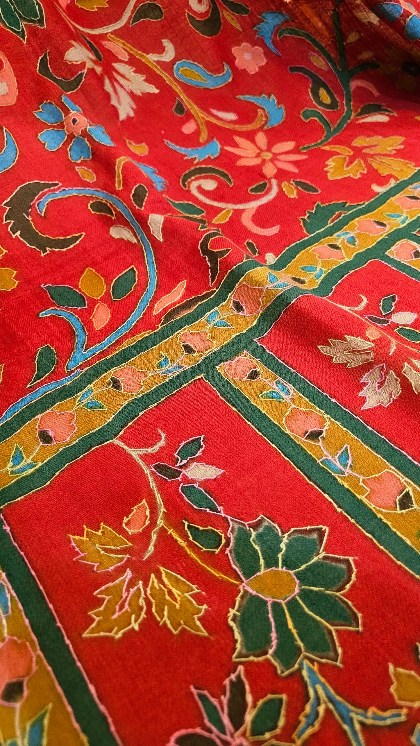 Kalamkar embroidered: Pashmina