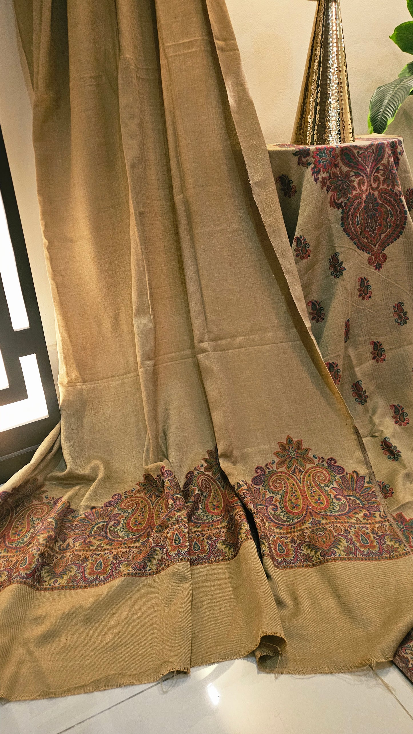 Kaani suit: Pashmina