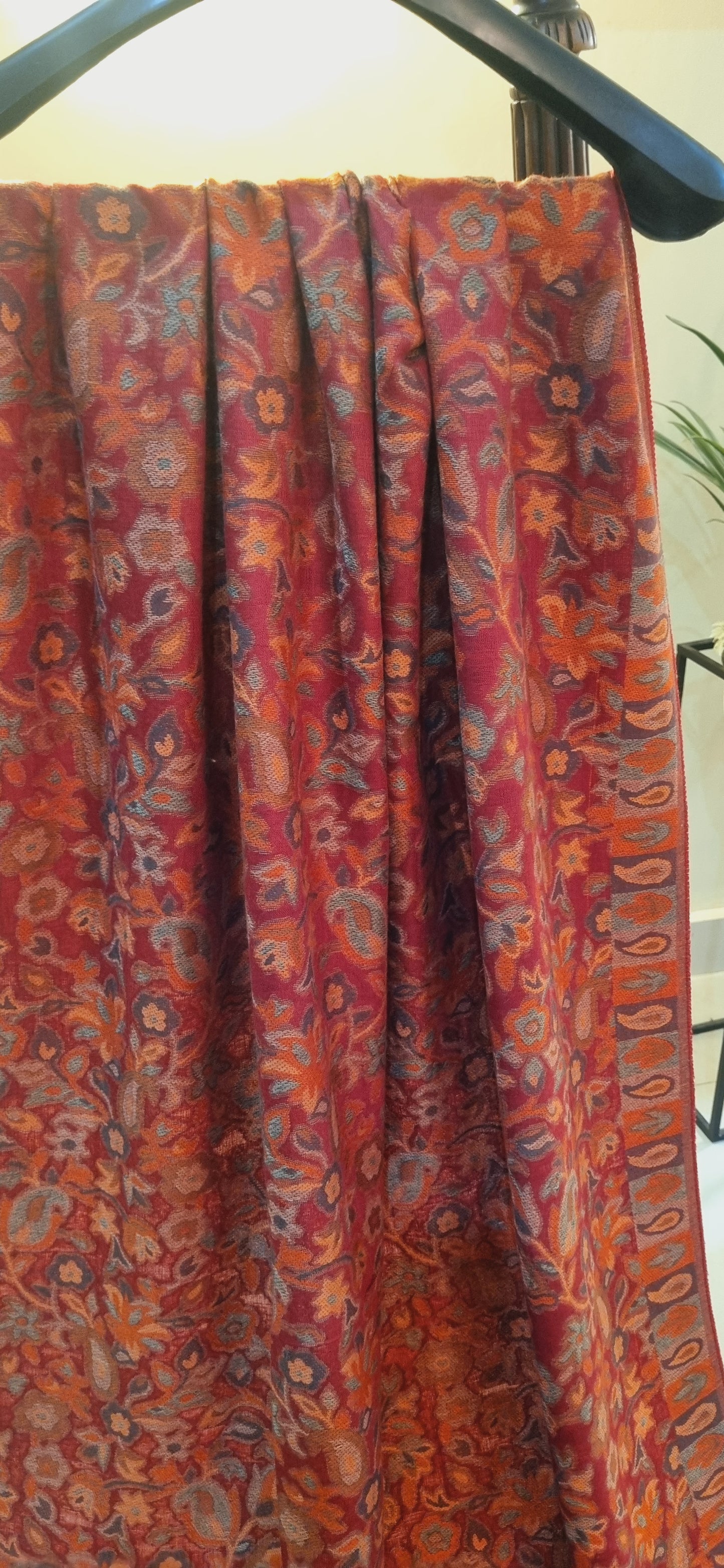 Woolen pashmina kaani shawl