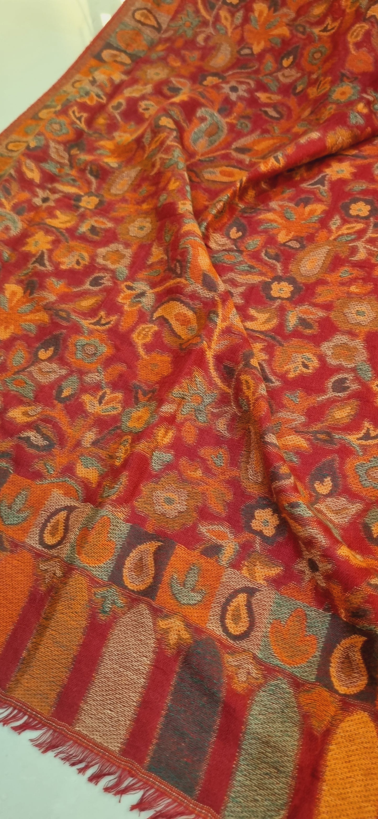 Woolen pashmina kaani shawl