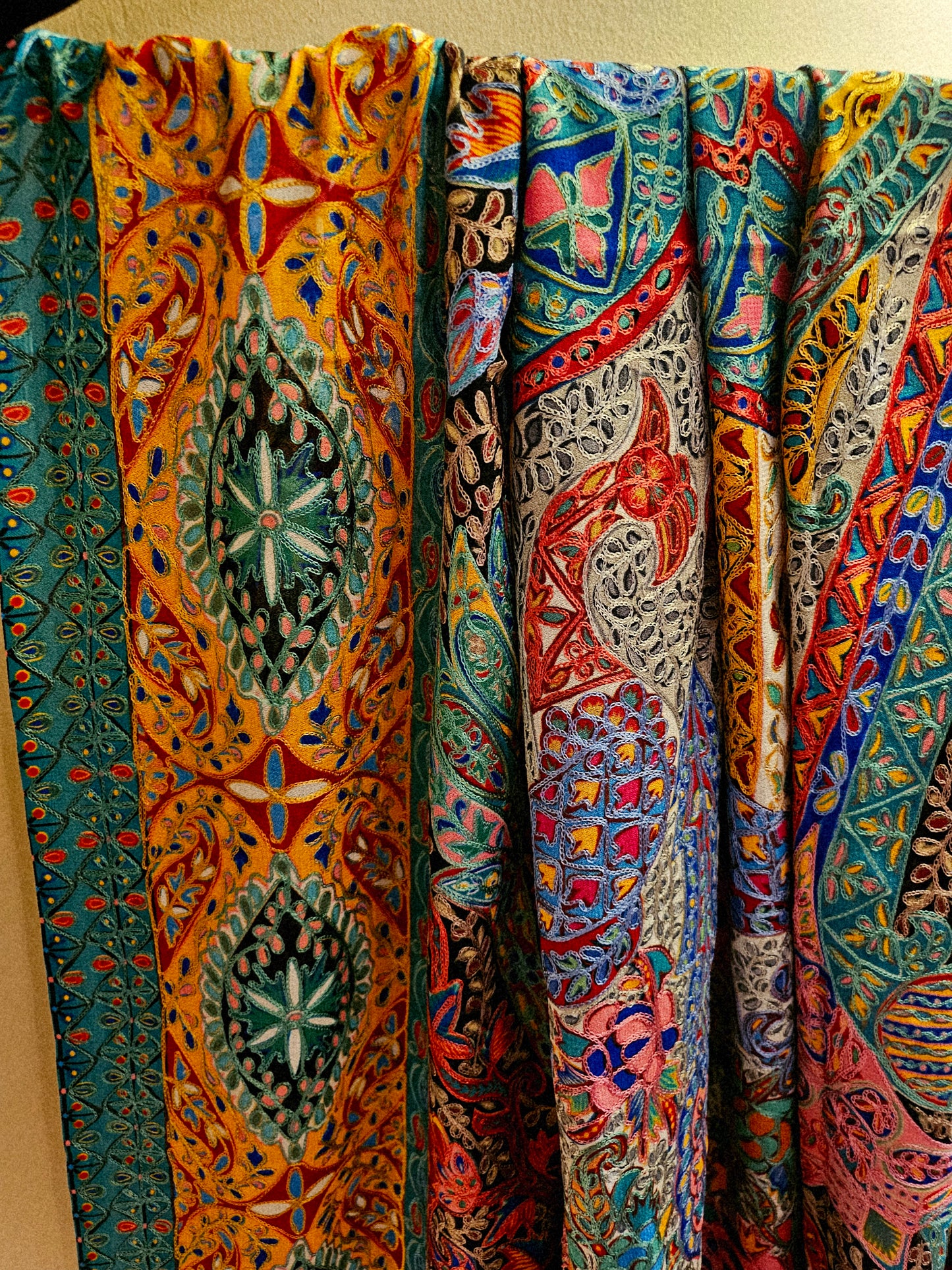 Reelkar silk shawl/dupata