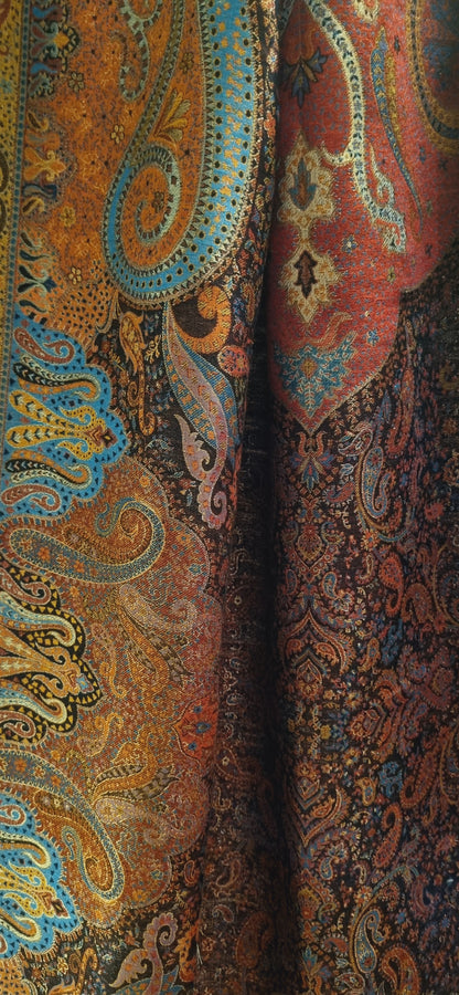 Pashmina kaani with zaree weave