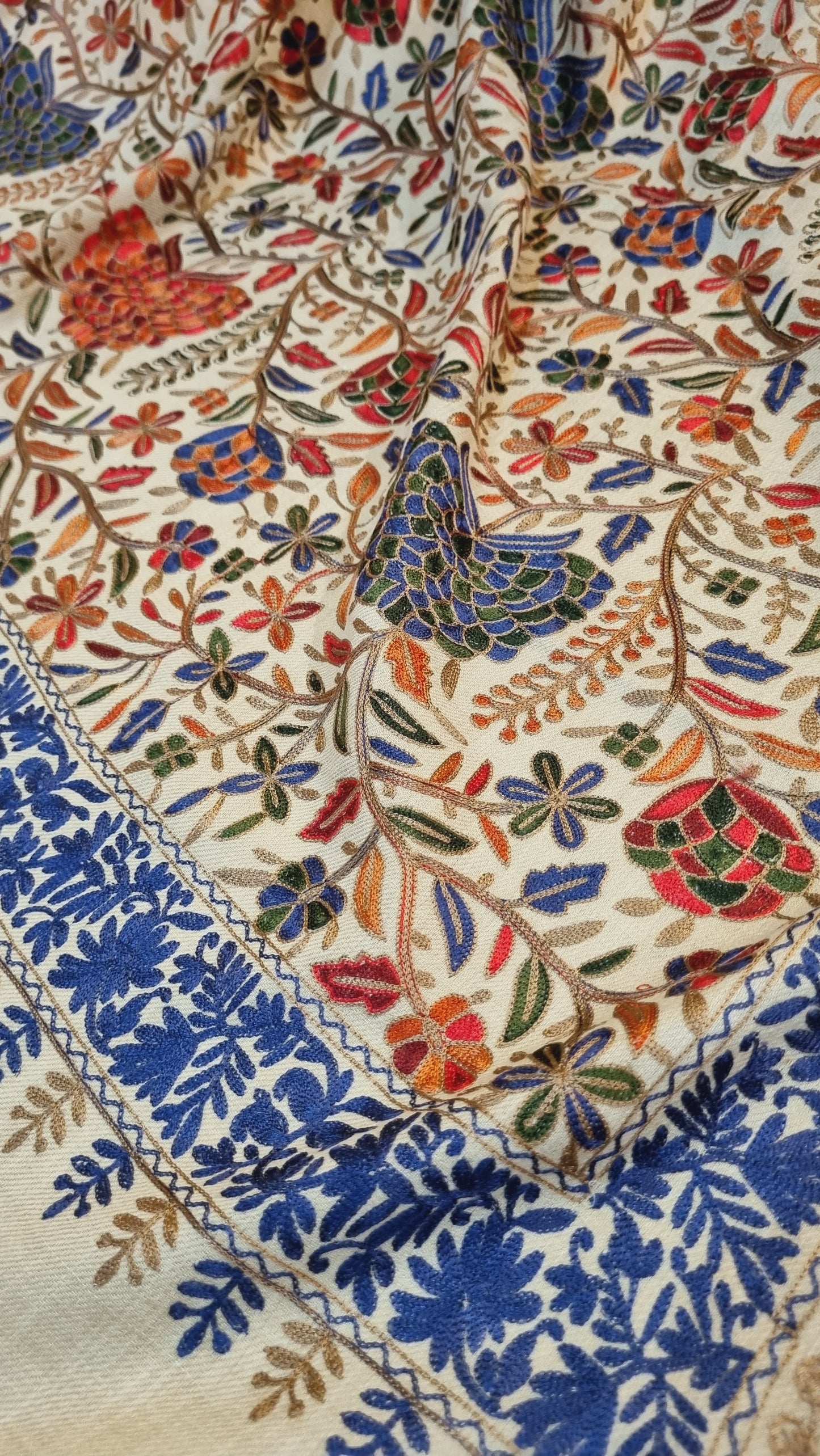 Embroidered pashmina shawl