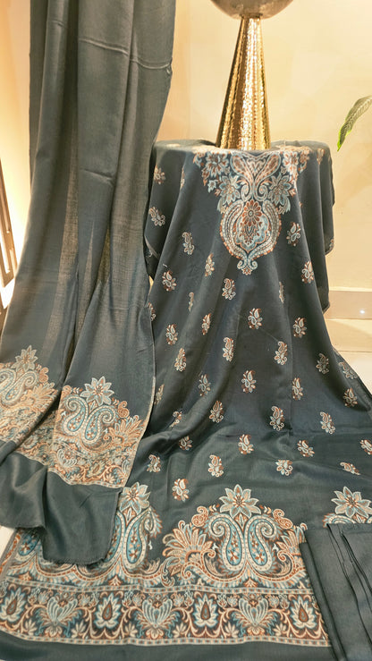 Kaani suit: Pashmina
