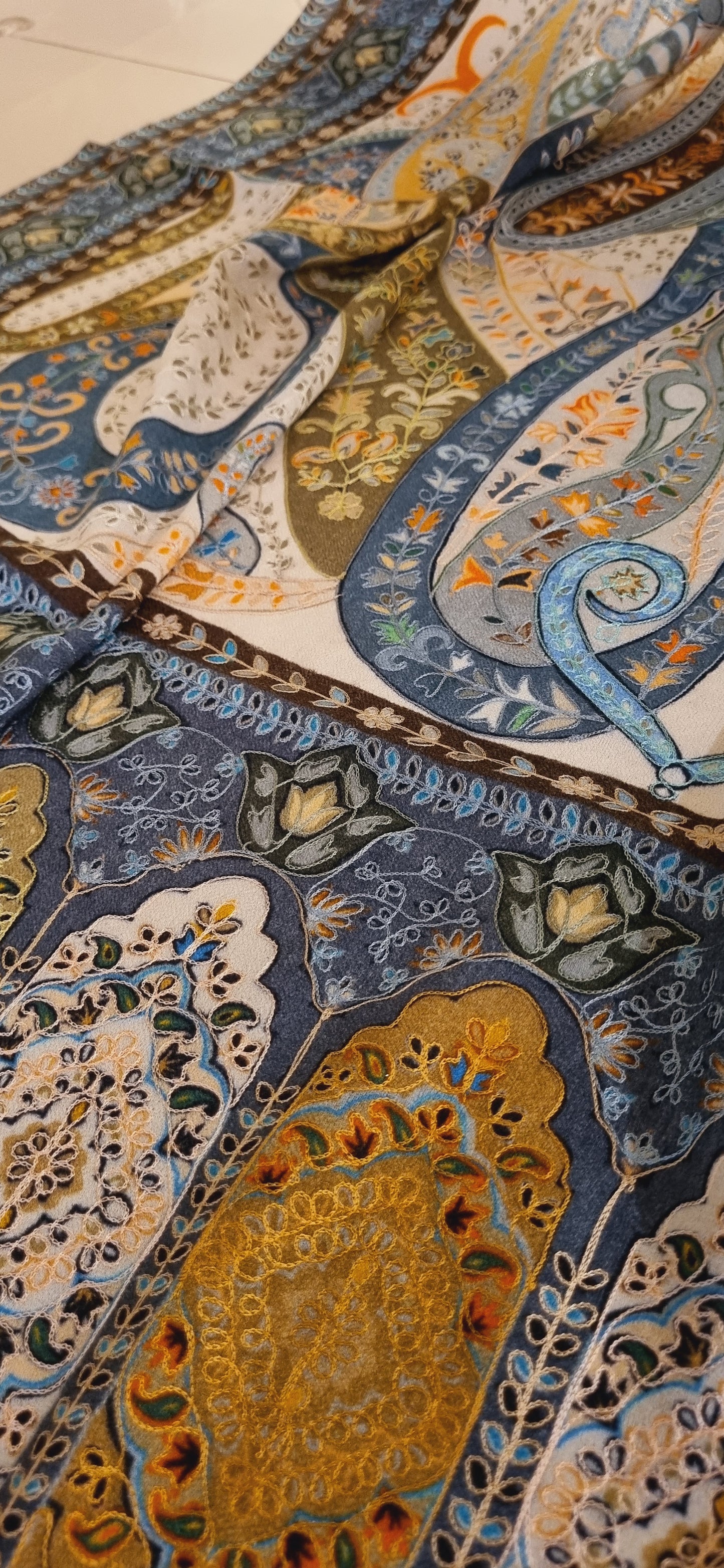 Reelkar pashmina shawl