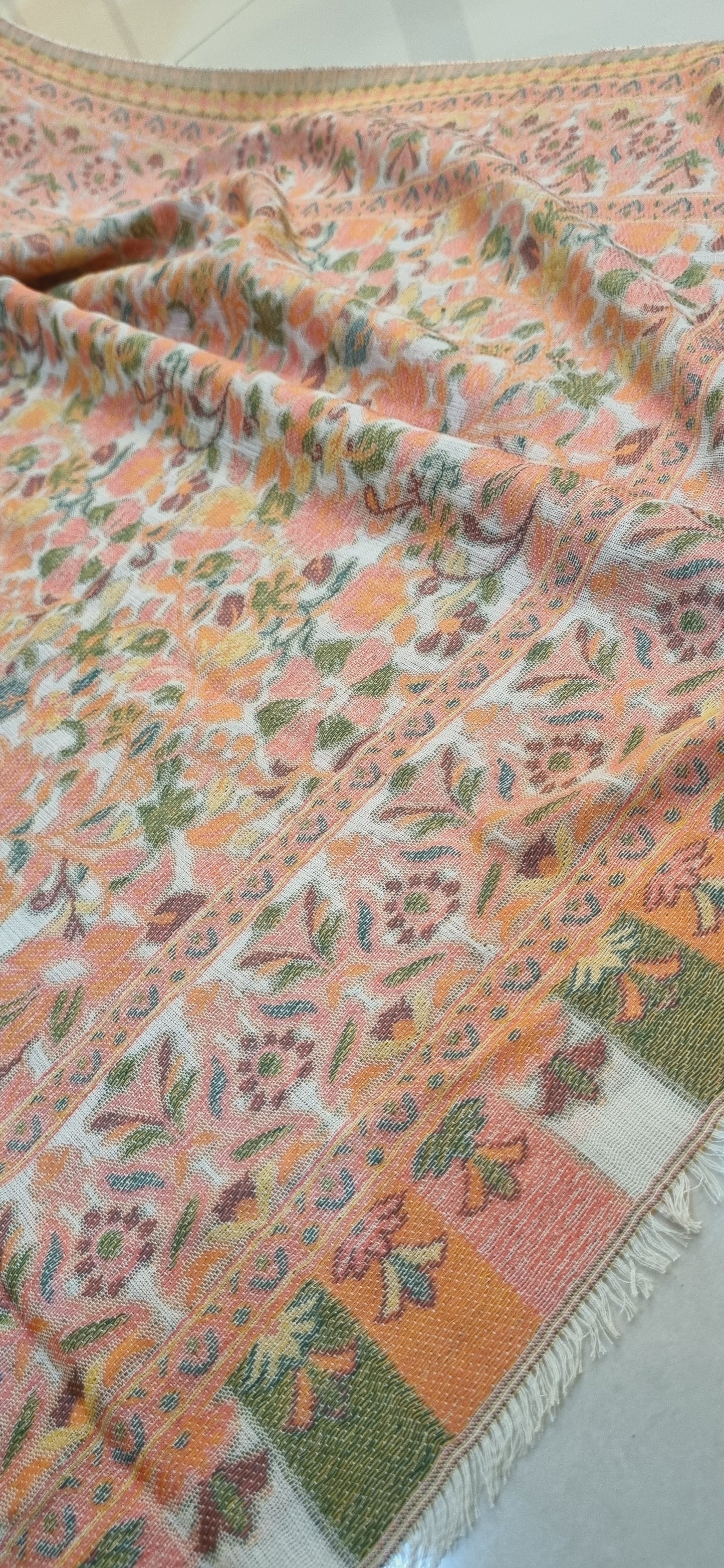 Woolen pashmina kaani shawl