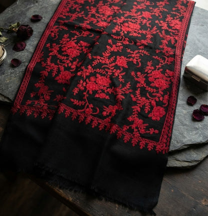 Embroidered minishawl: pashmina