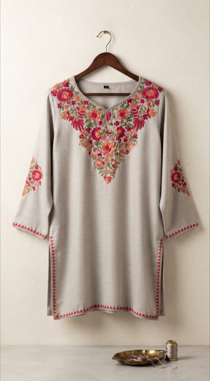 Kashmiri phiran: Pashmina
