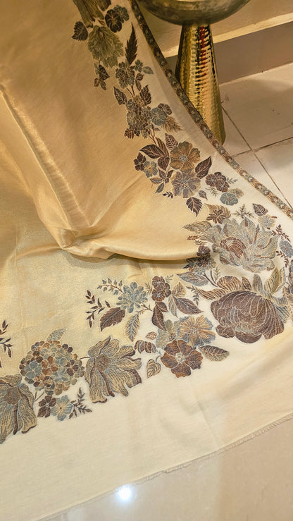 Pyari shawl