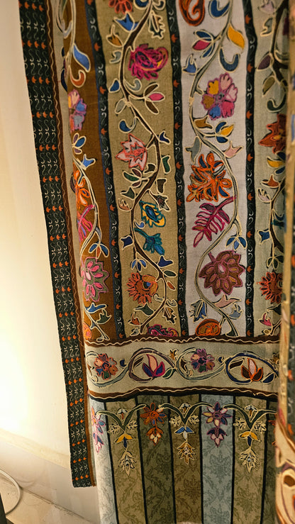 Reelkar embroidered minishawl: pashmina