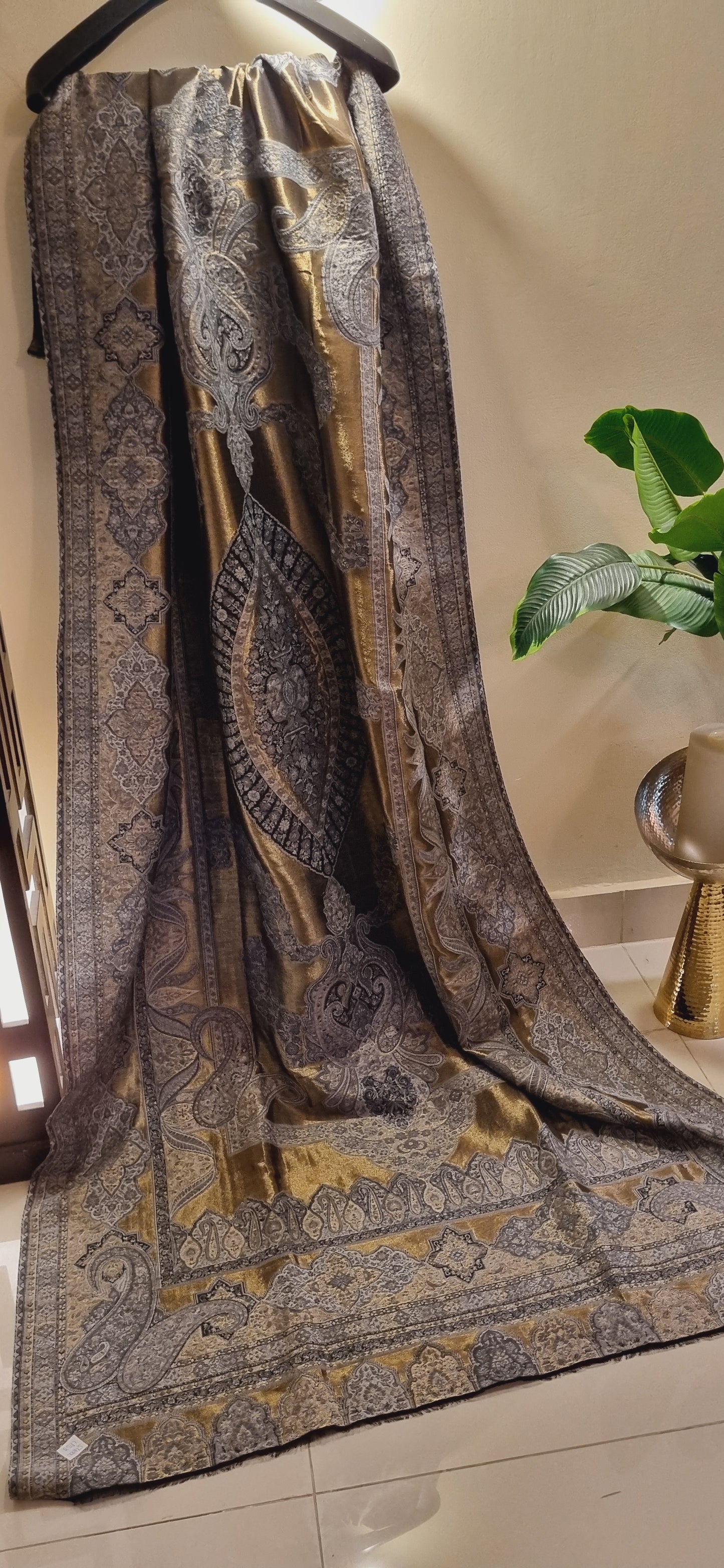 Reversible Moonlight kaani shawl