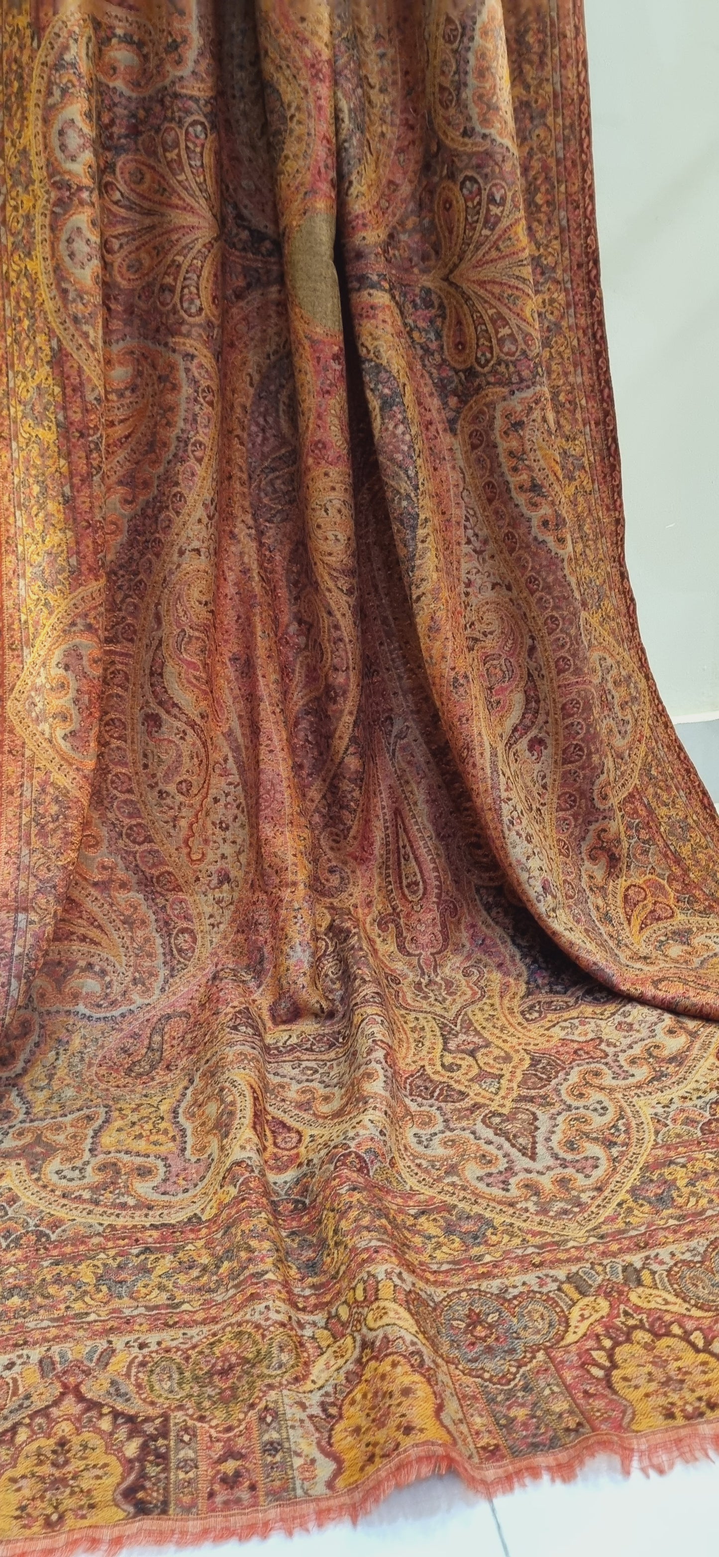 Reversible persian kaani shawl code 2001