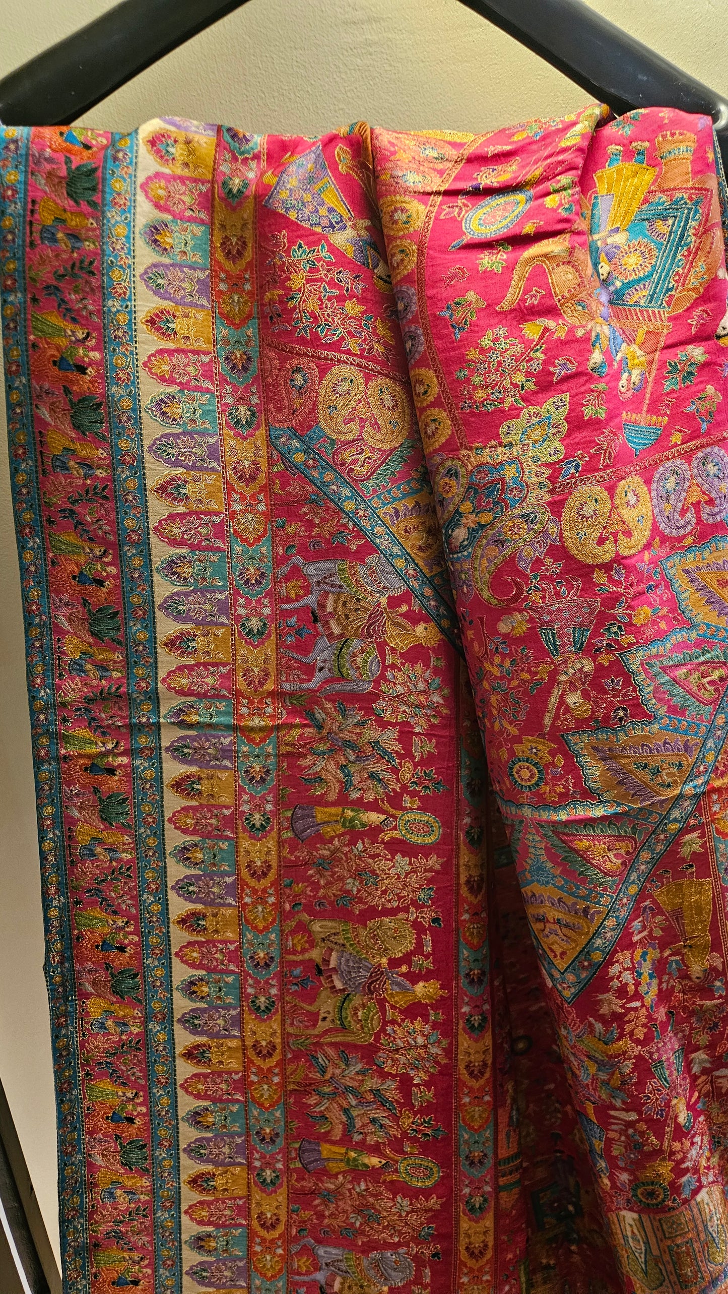 Meenakari pink Shawl: silk