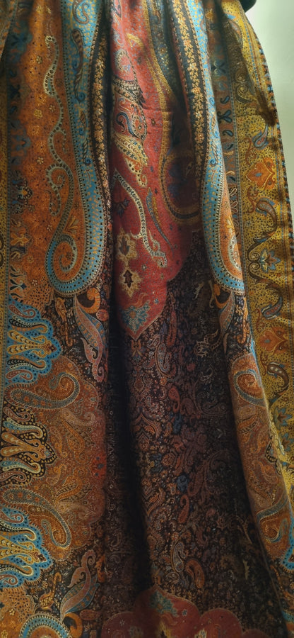 Pashmina kaani with zaree weave
