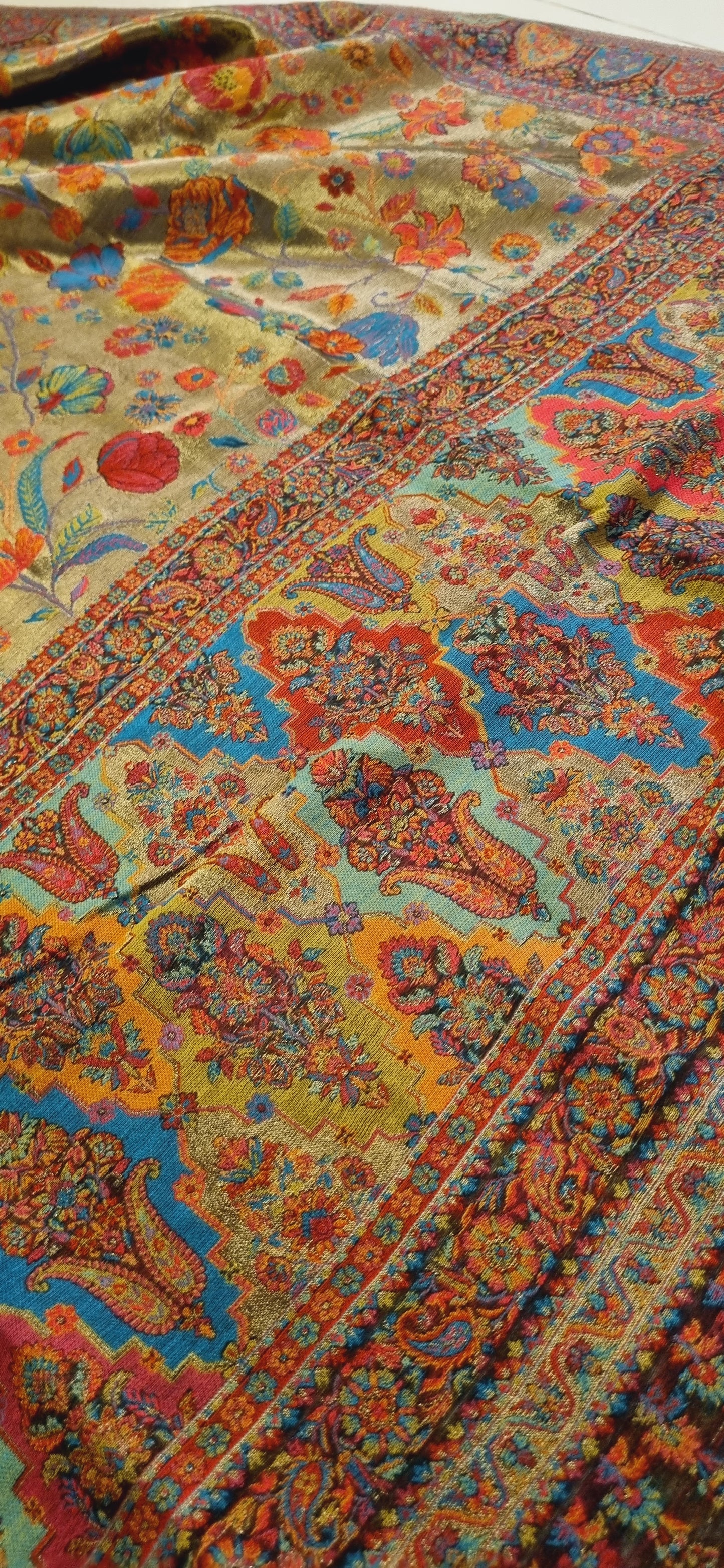 Silky moonlight pashmina